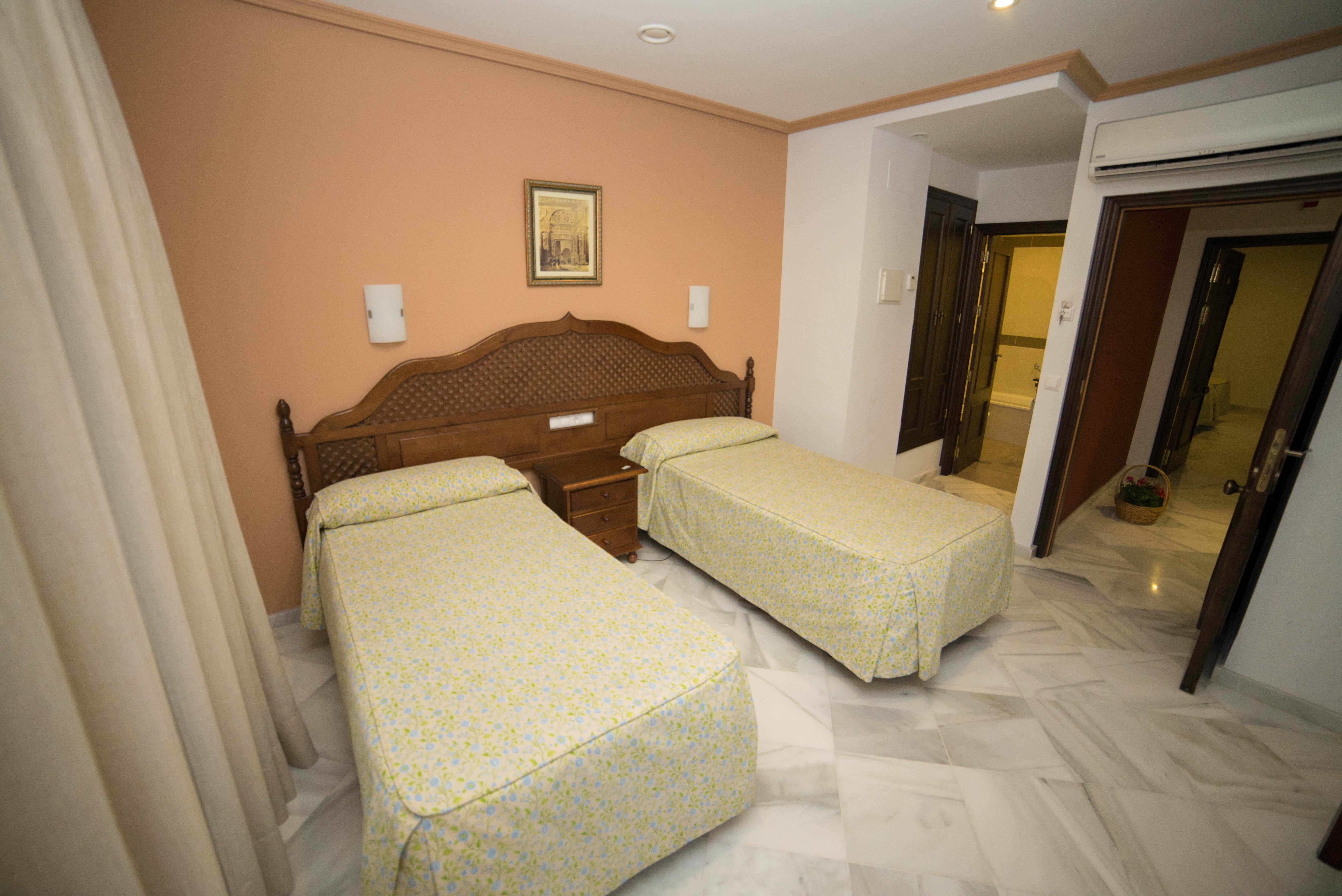Hotel Los Omeyas Cordoba Ngoại thất bức ảnh